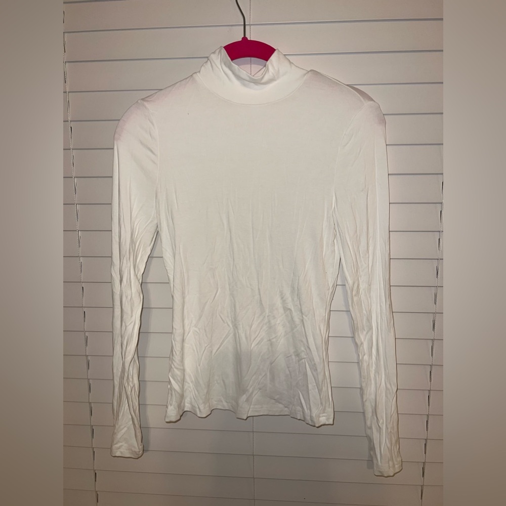 White turtle neck long sleeve
